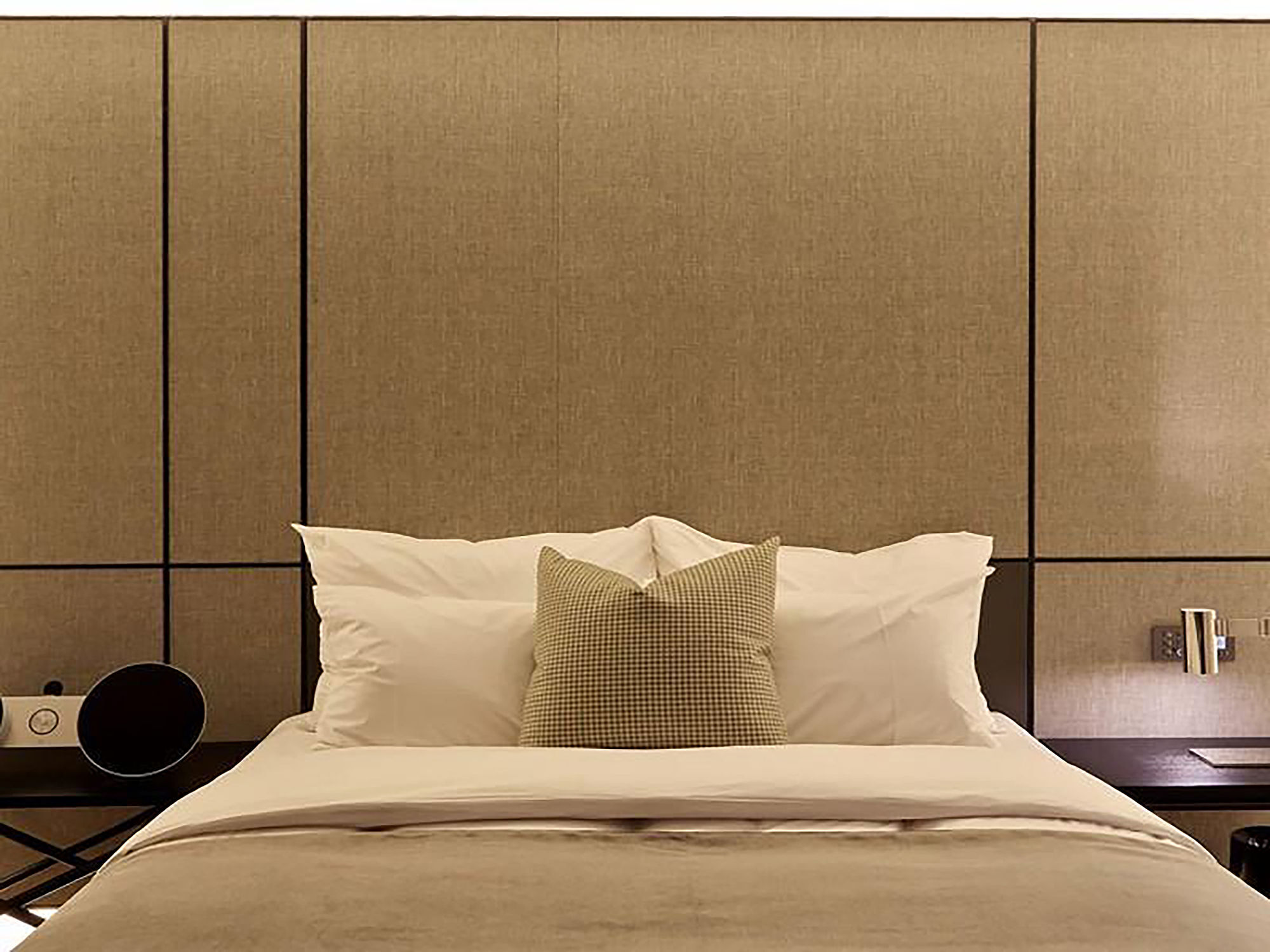Js The Classic Hotel Osan Екстериор снимка